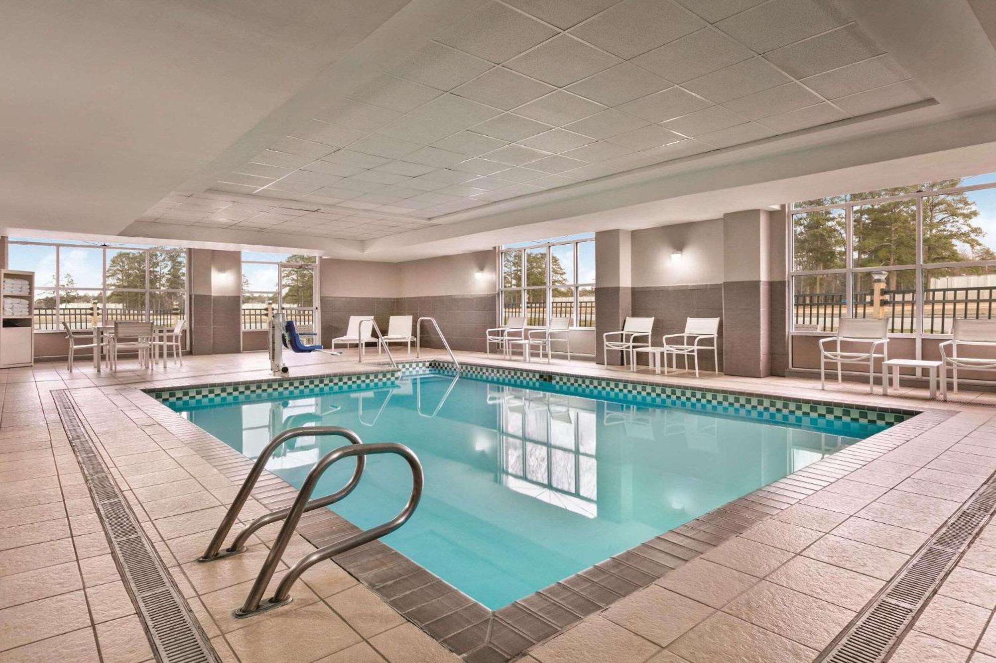 Country Inn & Suites By Radisson, Petersburg, Va Esterno foto